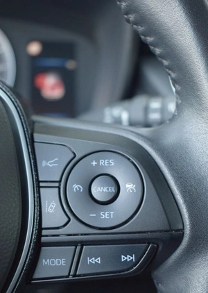Toyota Corolla cena 73500 przebieg: 78304, rok produkcji 2021 z Boguchwała małe 254